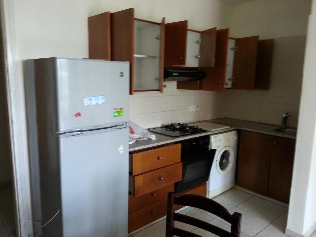 パ フォスFaneromeni Courtアパートメント 部屋 写真